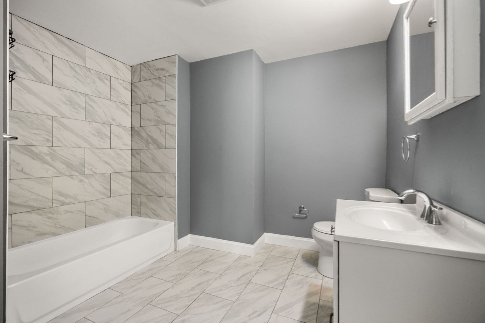 Tiled bath